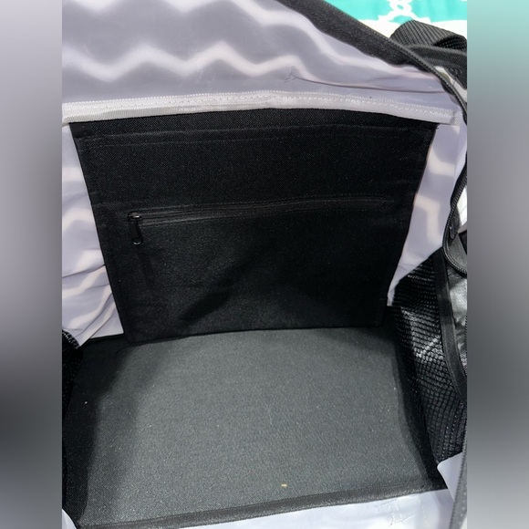 Thirty-One Deluxe Utility Tote - Picture 6 of 7